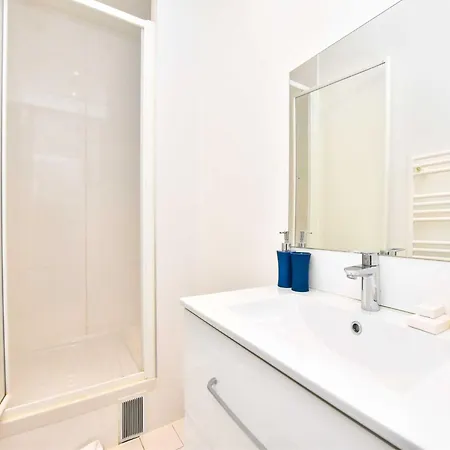 Charming Flat -2br 6p- Montorgueil 아파트